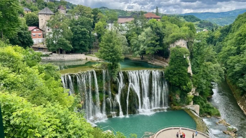 رحلة البوسنة الساحرة – 10 أيام بين الطبيعة والتاريخ